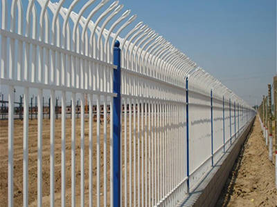 廠區(qū)鋅鋼柵欄